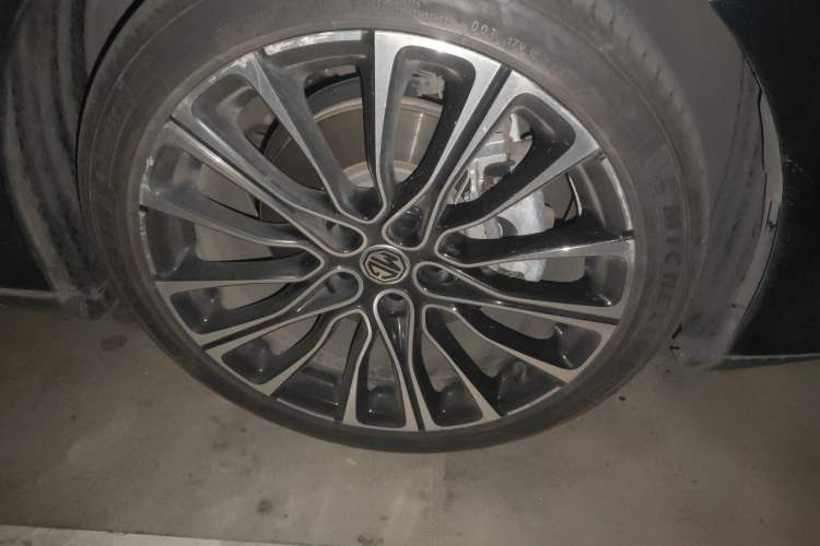 Used MG 7 2023 2.0T Automatic Hunter Luxury Edition Right Front Wheel Hub