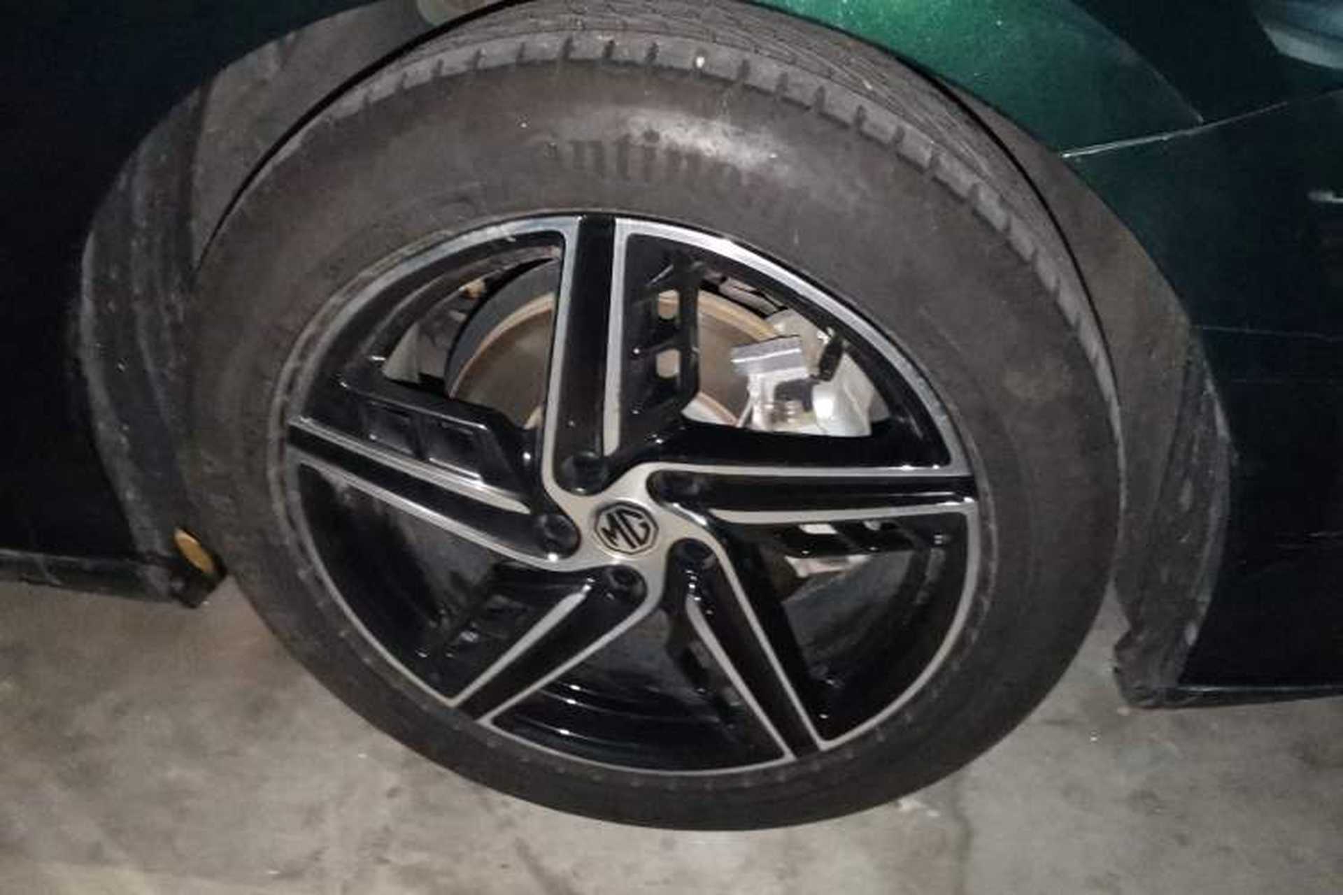 Used MG 7 2023 1.5T DCT Luxurious Supreme Edition Right Front Wheel Hub