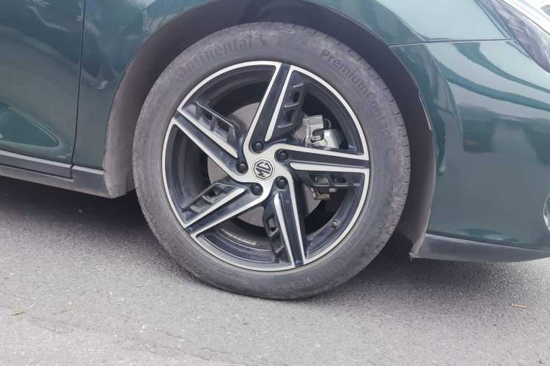 Used MG 7 2023 1.5T DCT Luxurious Supreme Edition Right Front Wheel Hub