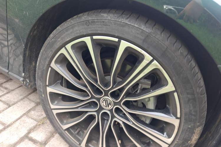 Used MG 7 2023 2.0T Automatic Hunter Luxury Edition Right Front Wheel Hub