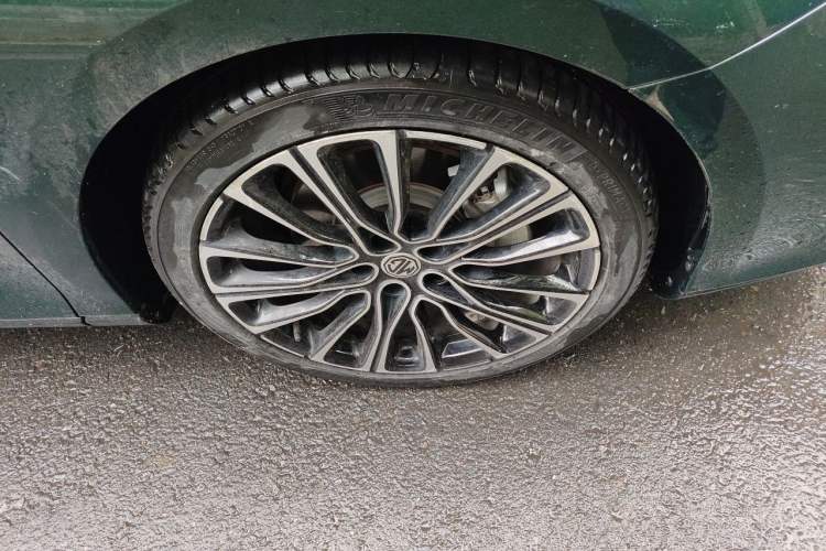 Used MG 7 2023 2.0T Automatic Hunter Luxury Edition Right Front Wheel Hub