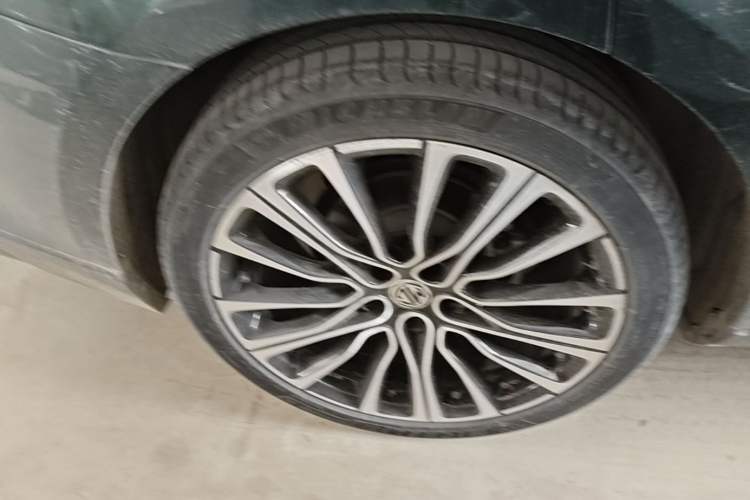 Used MG 7 2023 2.0T Automatic Hunter Luxury Edition Right Rear Wheel Hub