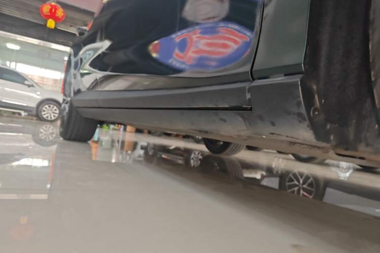 Used MG 7 2023 1.5T DCT Elegant & Graceful Edition Right Side Sill