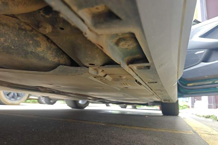 Used MG 7 2023 1.5T DCT Luxurious Supreme Edition Right Side Sill