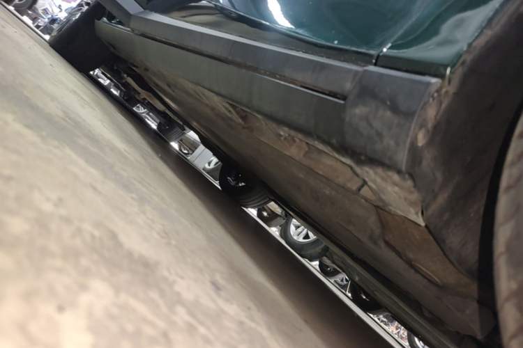 Used MG 7 2023 2.0T Automatic Hunter Luxury Edition Right Side Sill