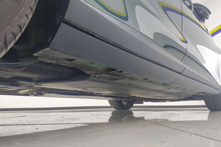 Used MG 7 2023 2.0T Automatic Hunter Luxury Edition Right Side Sill