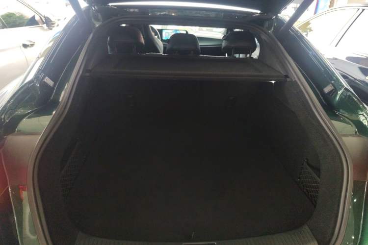 Used MG 7 2023 2.0T Automatic Hunter Luxury Edition Trunk