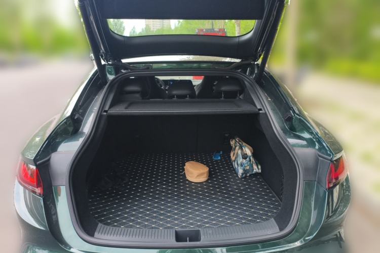Used MG 7 2023 2.0T Automatic Hunter Luxury Edition Trunk