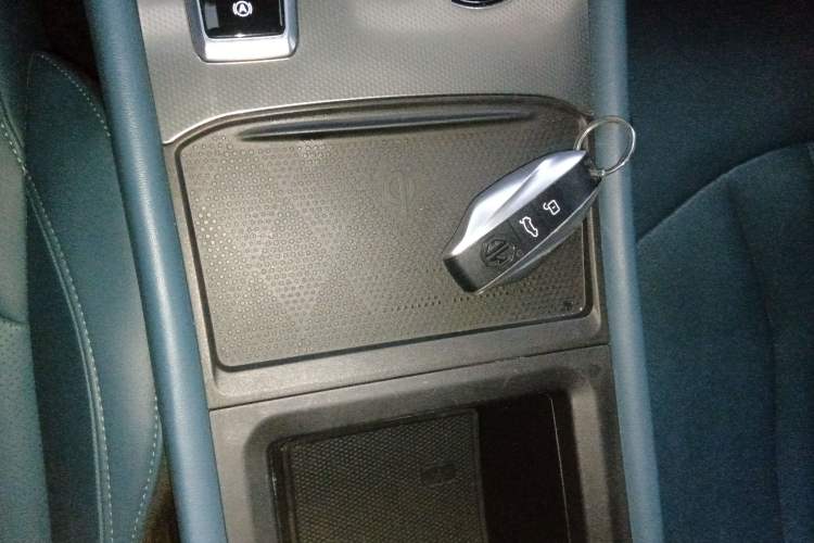Used MG 7 2023 2.0T Automatic Hunter Luxury Edition Vehicle Key