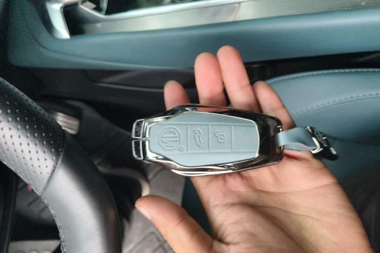 Used MG 7 2023 2.0T Automatic Trophy+ Ignition Glory Edition Vehicle Key