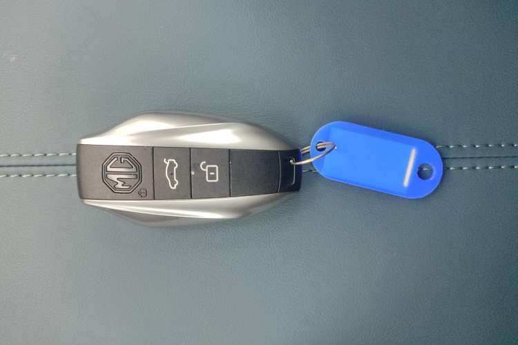 Used MG 7 2023 2.0T Automatic Hunter Luxury Edition Vehicle Key