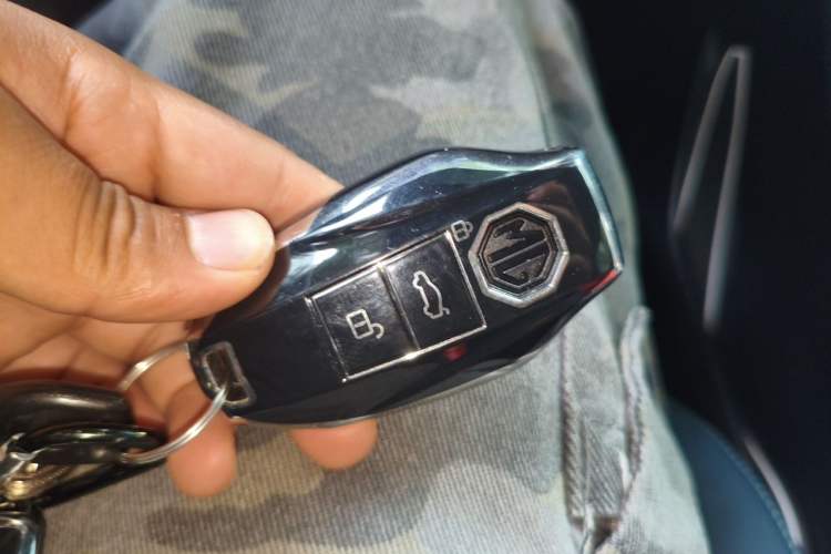 Used MG 7 2023 2.0T Automatic Trophy+ Ignition Glory Edition Vehicle Key