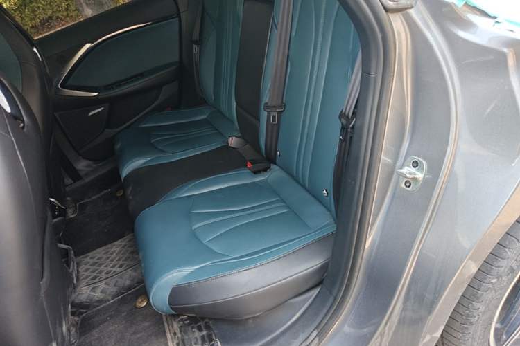 Used MG 7 2023 2.0T Automatic Trophy+ Ignition Glory Edition Left Rear Seat
