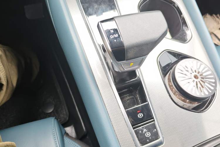 Used MG 7 2023 1.5T DCT Elegant & Graceful Edition Gear Lever