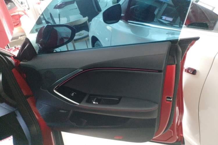 Used MG 7 2023 2.0T Automatic Trophy+ Ignition Glory Edition Interior 5