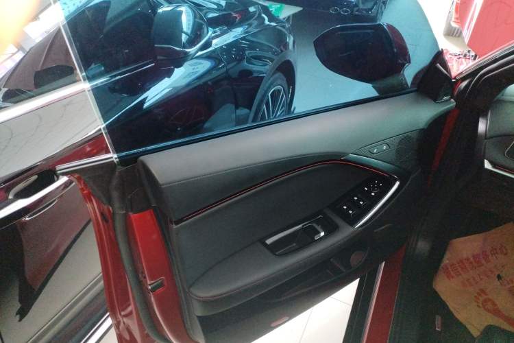 Used MG 7 2023 2.0T Automatic Trophy+ Ignition Glory Edition Interior 7