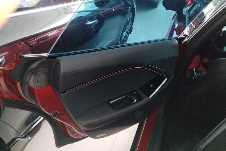 Used MG 7 2023 2.0T Automatic Trophy+ Ignition Glory Edition Interior 8