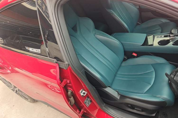 Used MG 7 2023 2.0T Automatic Hunter Luxury Edition Right Front Seat