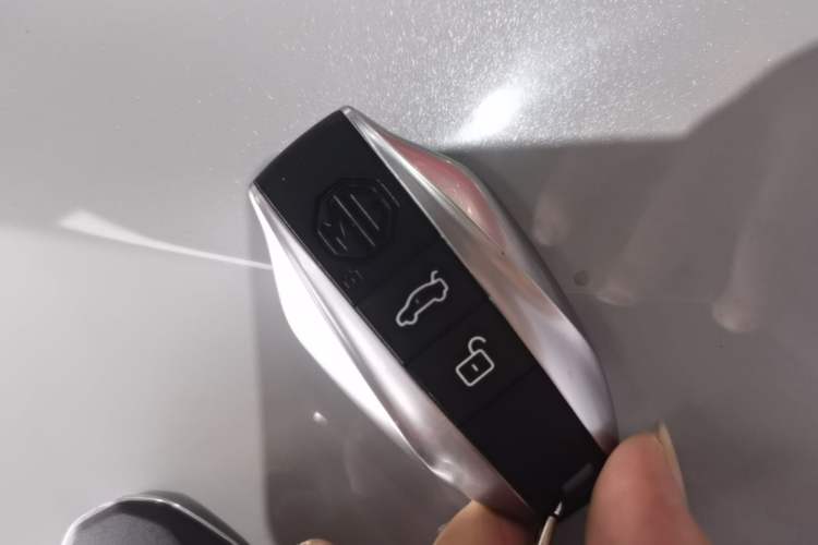 Used MG 7 2023 2.0T Automatic Hunter Luxury Edition Vehicle Key