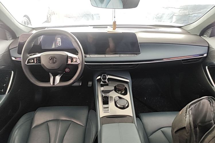 Used MG 7 2023 1.5T DCT Elegant & Graceful Edition Center Console