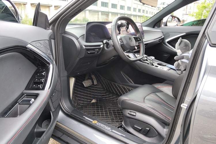 Used MG 7 2023 2.0T Automatic Trophy+ Ignition Glory Edition Driver Seat