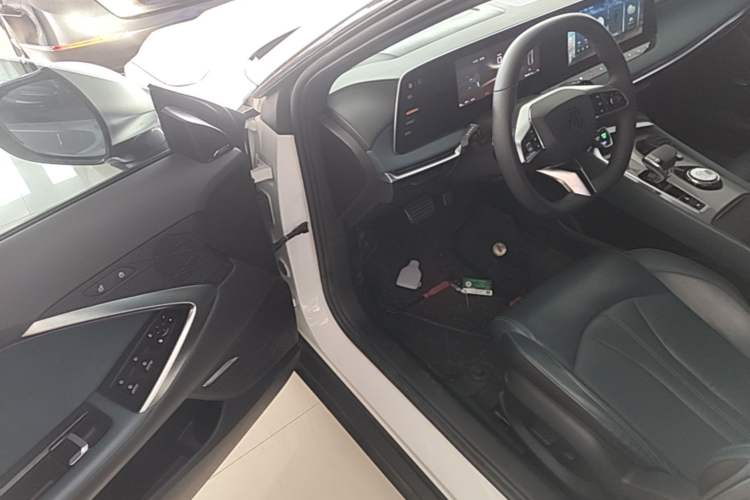 Used MG 7 2023 1.5T DCT Elegant & Graceful Edition Driver Seat