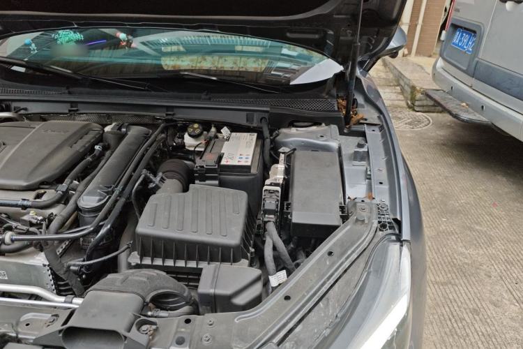 Used MG 7 2023 1.5T DCT Luxurious Supreme Edition Engine Bay Left