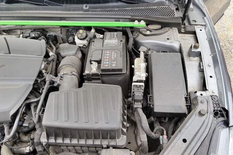 Used MG 7 2023 2.0T Automatic Trophy+ Ignition Glory Edition Engine Bay Left