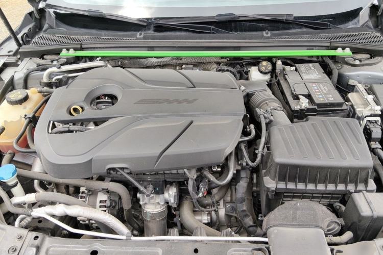 Used MG 7 2023 2.0T Automatic Trophy+ Ignition Glory Edition Engine Bay