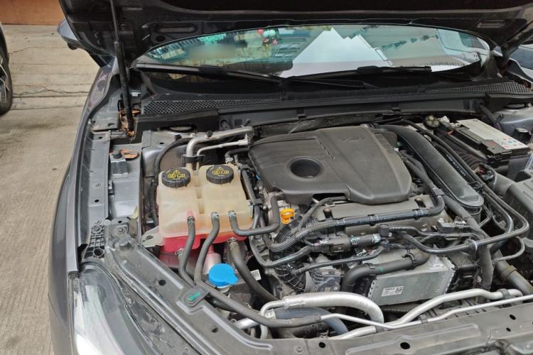 Used MG 7 2023 1.5T DCT Luxurious Supreme Edition Engine Bay Right
