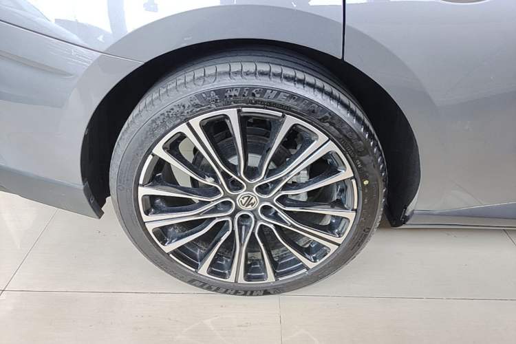 Used MG 7 2023 2.0T Automatic Hunter Luxury Edition Exterior 5