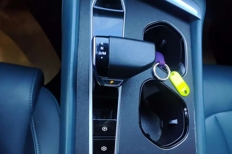 Used MG 7 2023 2.0T Automatic Hunter Luxury Edition Gear Lever