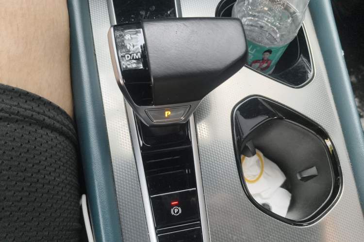 Used MG 7 2023 1.5T DCT Elegant & Graceful Edition Gear Lever