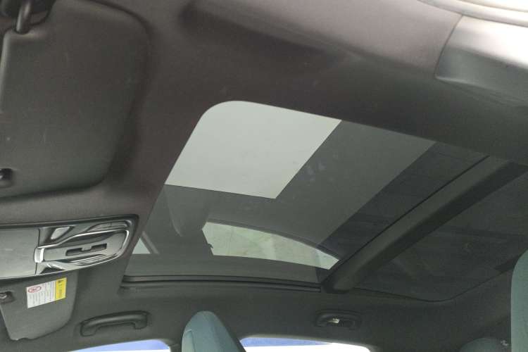 Used MG 7 2023 2.0T Automatic Hunter Luxury Edition Headliner