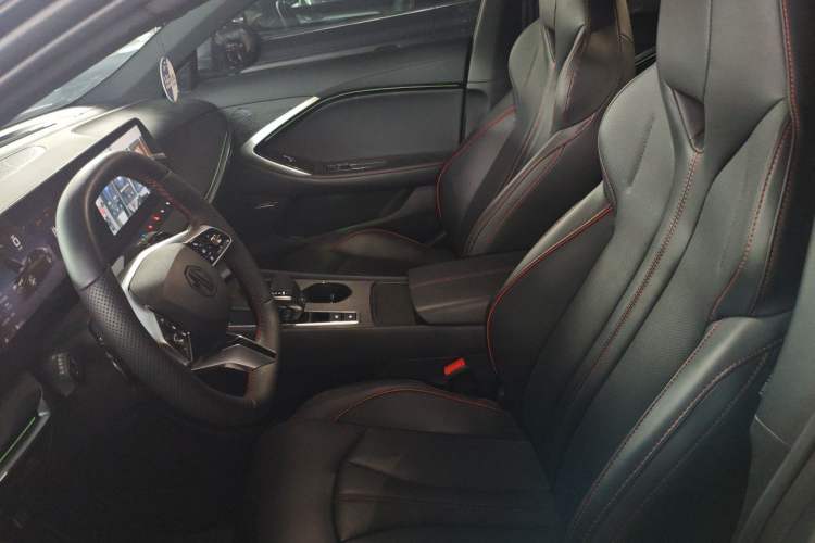 Used MG 7 2023 2.0T Automatic Hunter Luxury Edition Left Front Seat