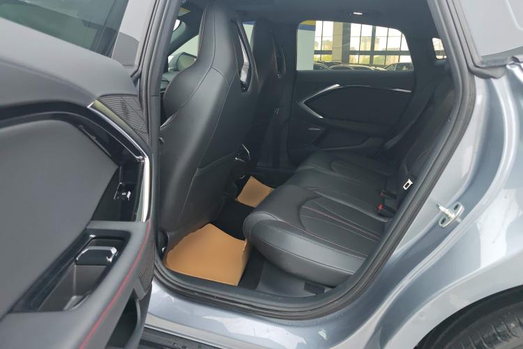 Used MG 7 2023 2.0T Automatic Hunter Luxury Edition Left Rear Seat