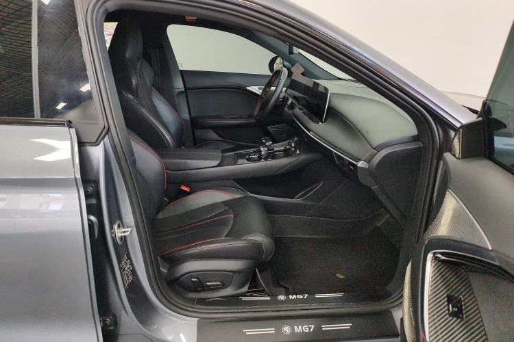 Used MG 7 2023 2.0T Automatic Trophy+ Ignition Glory Edition Right Front Seat