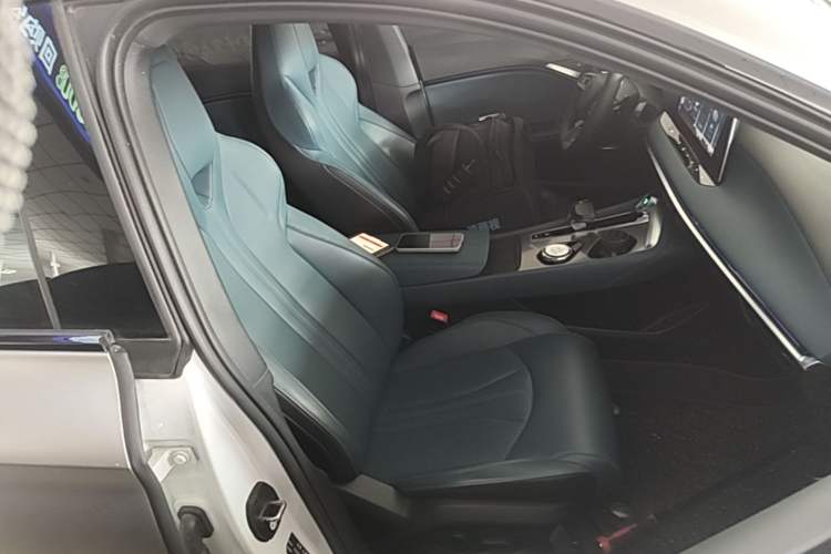 Used MG 7 2023 1.5T DCT Elegant & Graceful Edition Right Front Seat