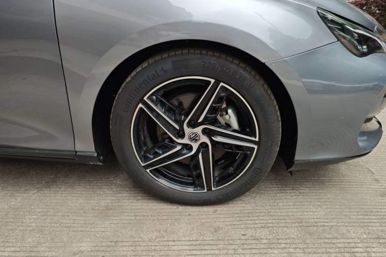 Used MG 7 2023 1.5T DCT Luxurious Supreme Edition Right Front Wheel Hub