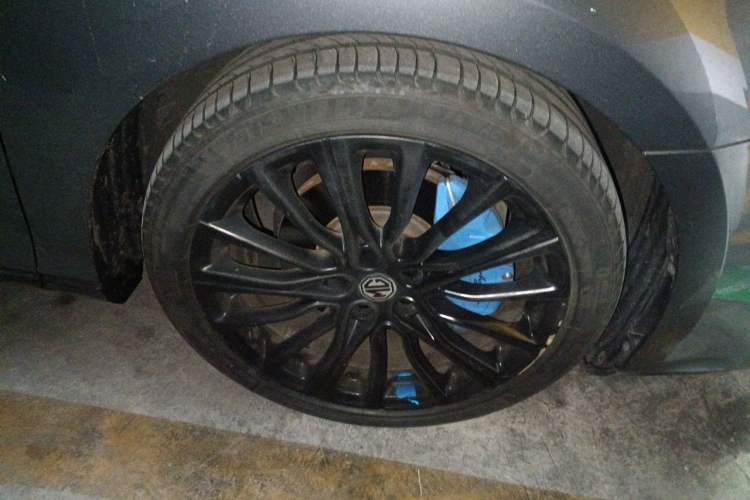 Used MG 7 2023 2.0T Automatic Hunter Luxury Edition Right Front Wheel Hub