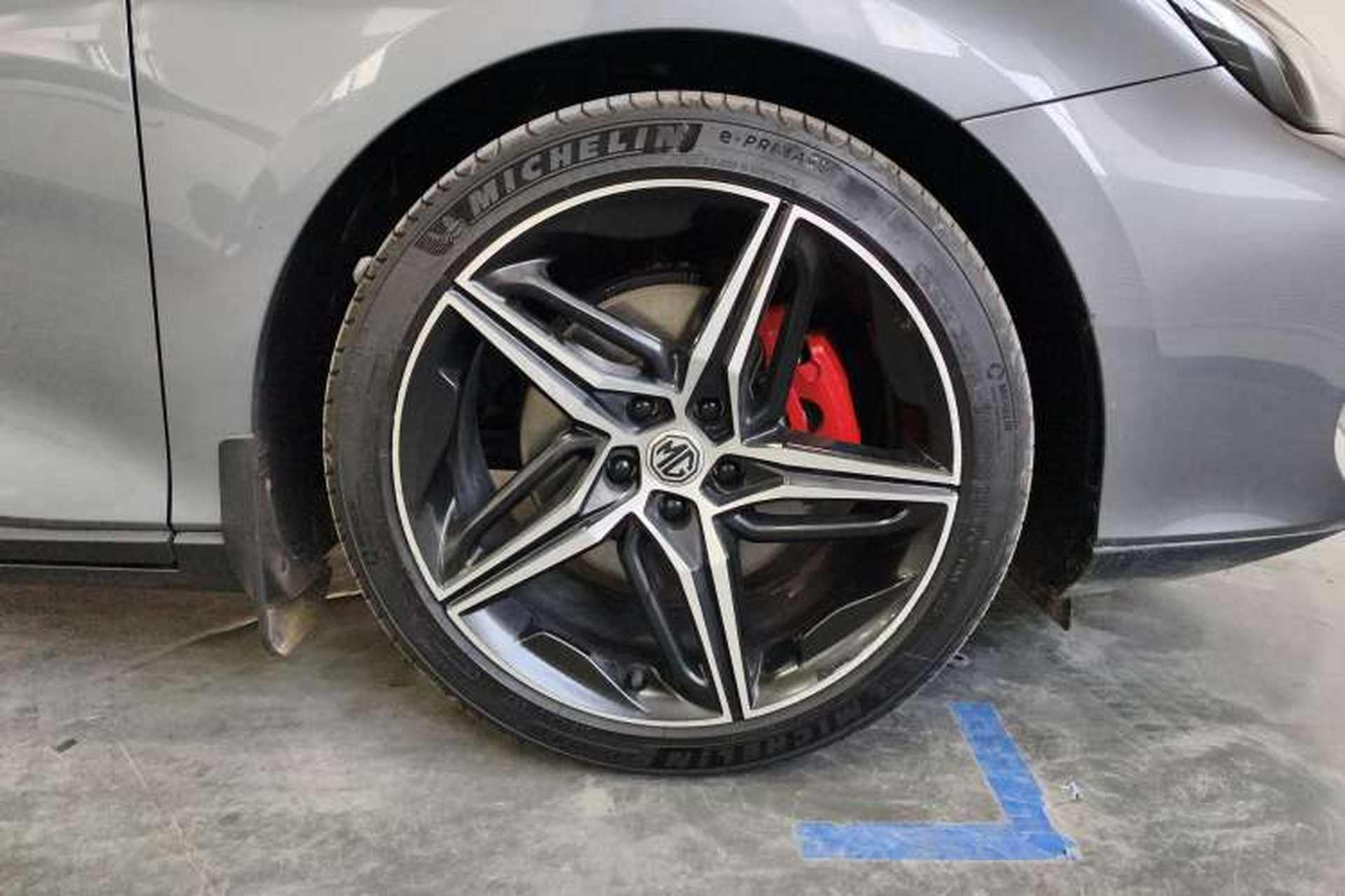 Used MG 7 2023 2.0T Automatic Trophy+ Ignition Glory Edition Right Rear Wheel Hub