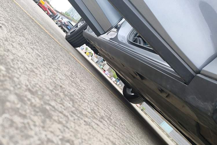 Used MG 7 2023 1.5T DCT Luxurious Supreme Edition Right Side Sill