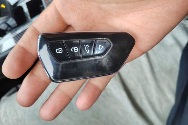 Used MG 7 2023 2.0T Automatic Hunter Luxury Edition Vehicle Key