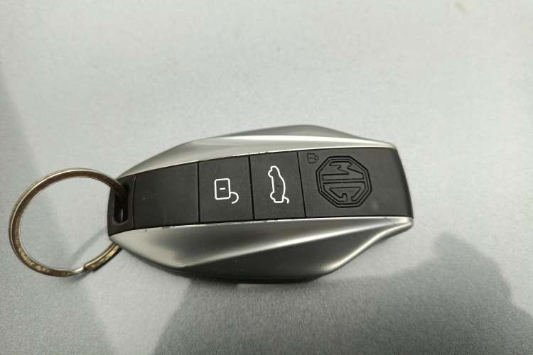 Used MG 7 2023 2.0T Automatic Hunter Luxury Edition Vehicle Key