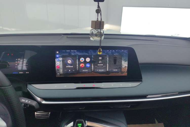 Used MG 7 2023 2.0T Automatic Hunter Luxury Edition Audio And AC Panel