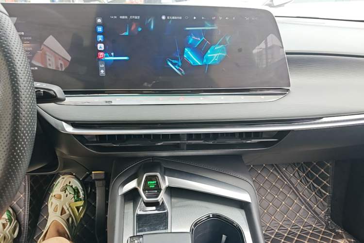 Used MG 7 2023 2.0T Automatic Hunter Luxury Edition Audio And AC Panel