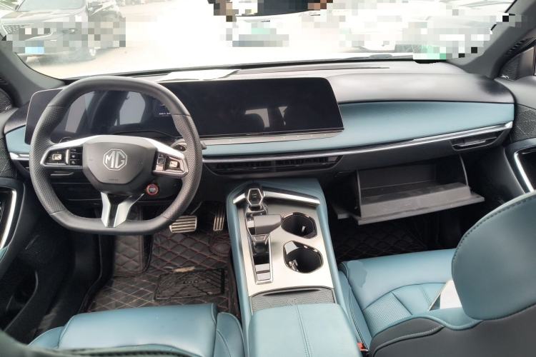 Used MG 7 2023 2.0T Automatic Hunter Luxury Edition Center Console