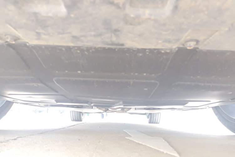 Used MG 7 2023 2.0T Automatic Hunter Luxury Edition Chassis Front