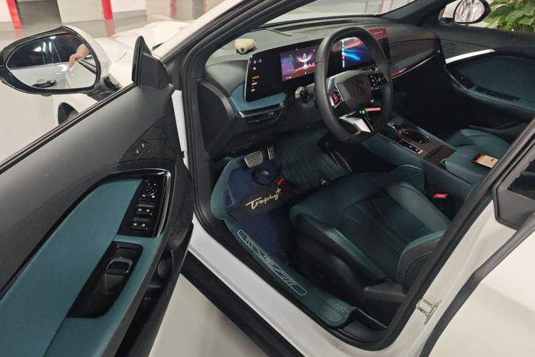 Used MG 7 2023 2.0T Automatic Hunter Luxury Edition Driver Seat