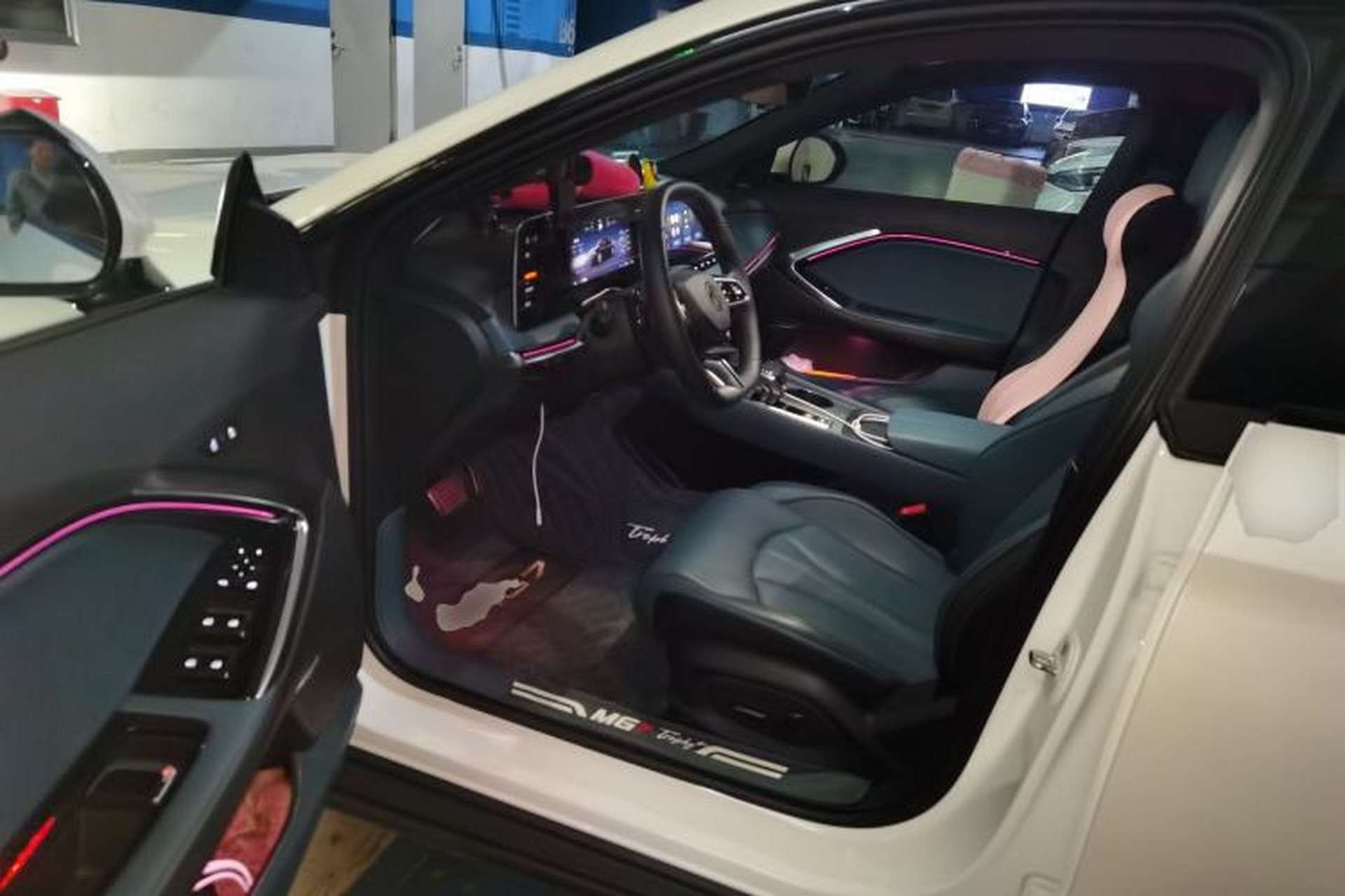 Used MG 7 2023 2.0T Automatic Hunter Luxury Edition Driver Seat